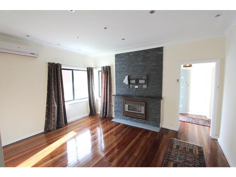 319 The Grand Pde, Sans Souci NSW 2219