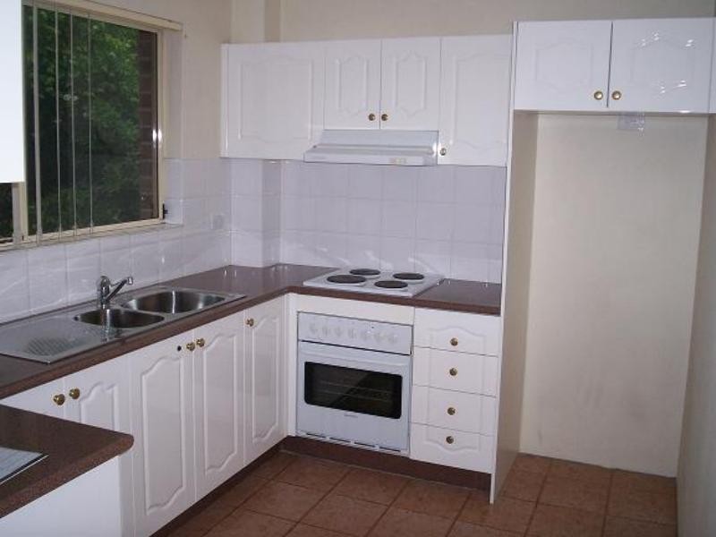 10/10 Betts Ave, Blakehurst NSW 2221