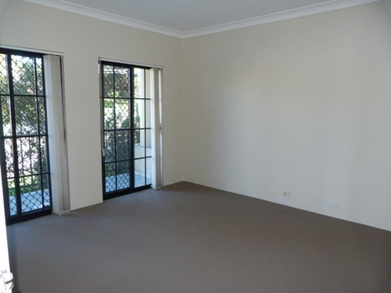 8/68 Woniora Rd, Hurstville NSW 2220