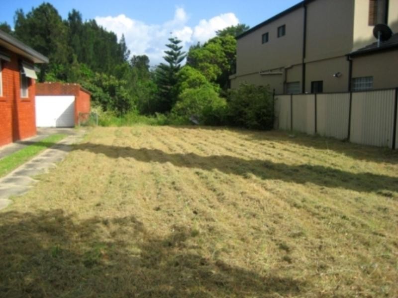 15  England  St, Brighton-le-sands NSW 2216