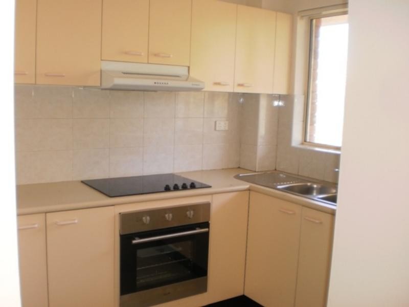 18 Chapel St, Rockdale NSW 2216