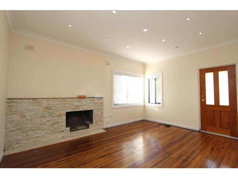 320 The Grand Pde, Sans Souci NSW 2219