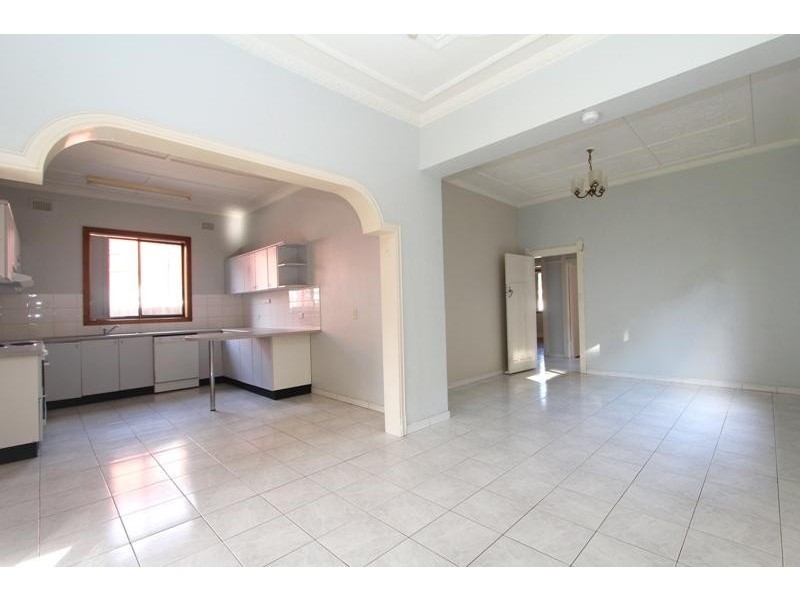 28 Kings Rd, Brighton-le-sands NSW 2216