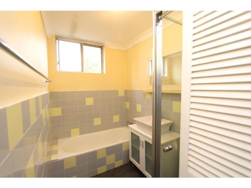 28 Garfield St, Carlton NSW 2218