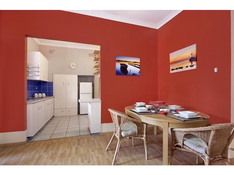 77 Hillcrest Ave, Hurstville Grove NSW 2220