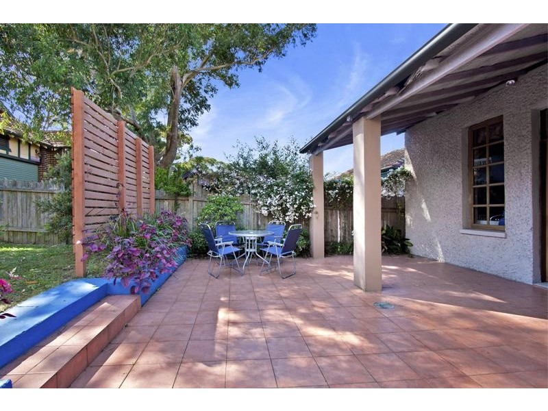 77 Hillcrest Ave, Hurstville Grove NSW 2220