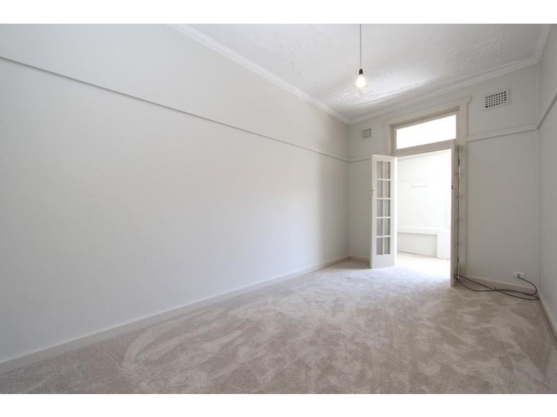 37 Rocky Point Rd, Kogarah NSW 2217