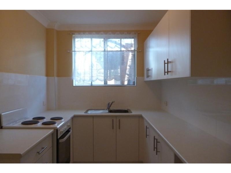11/2-4 Railway  Cres, Jannali NSW 2226