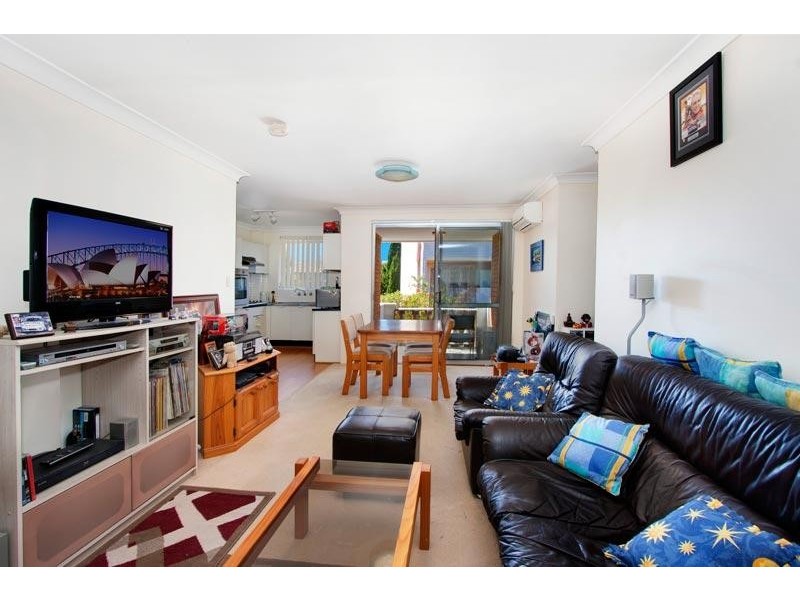 12/10-12 Curtis St, Caringbah NSW 2229