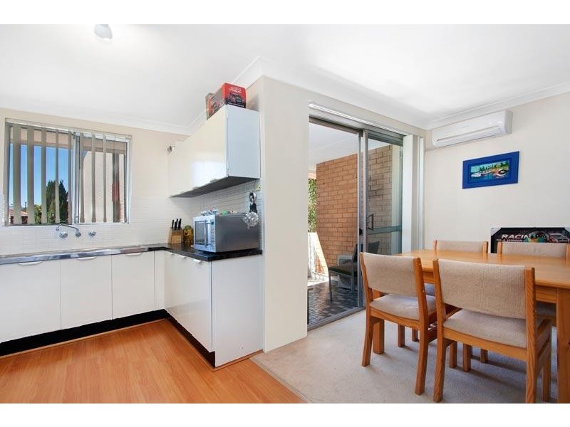 12/10-12 Curtis St, Caringbah NSW 2229