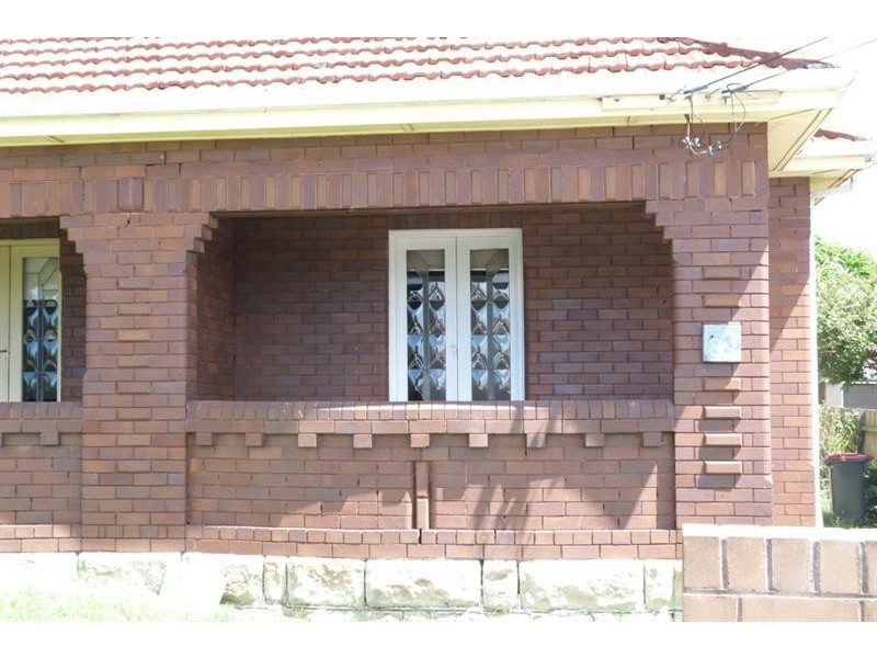 83 Rocky Point Rd, Kogarah NSW 2217