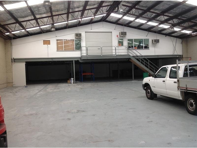 448  The Boulevarde -, Kirrawee NSW 2232