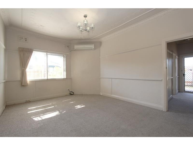 28 Fontainebleau St, Sans Souci NSW 2219