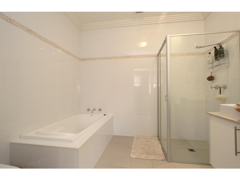 3A Edmund St, Beverly Hills NSW 2209