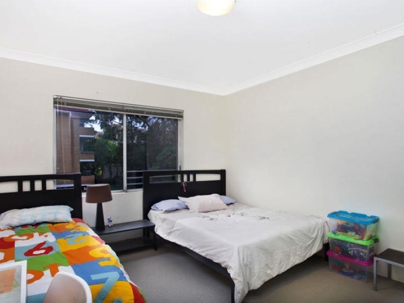 4/21 Gloucester Rd, Hurstville NSW 2220