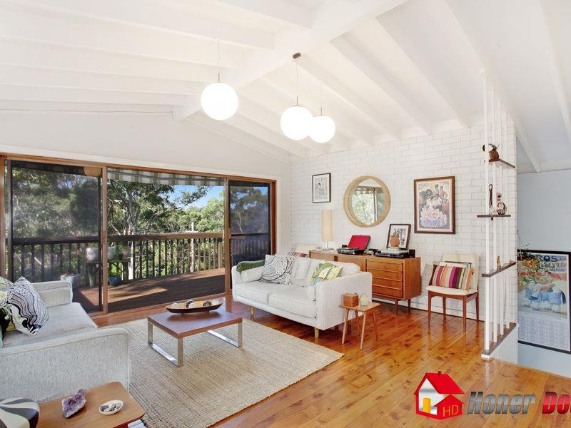 27 Garfield Ave, Bonnet Bay NSW 2226