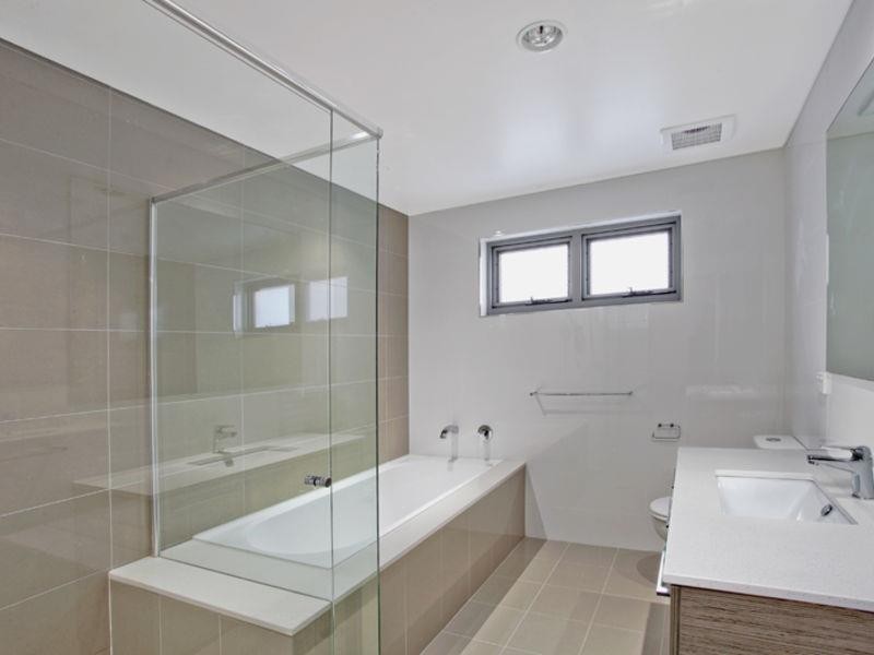 3/1-3 Nielsen Ave, Carlton NSW 2218