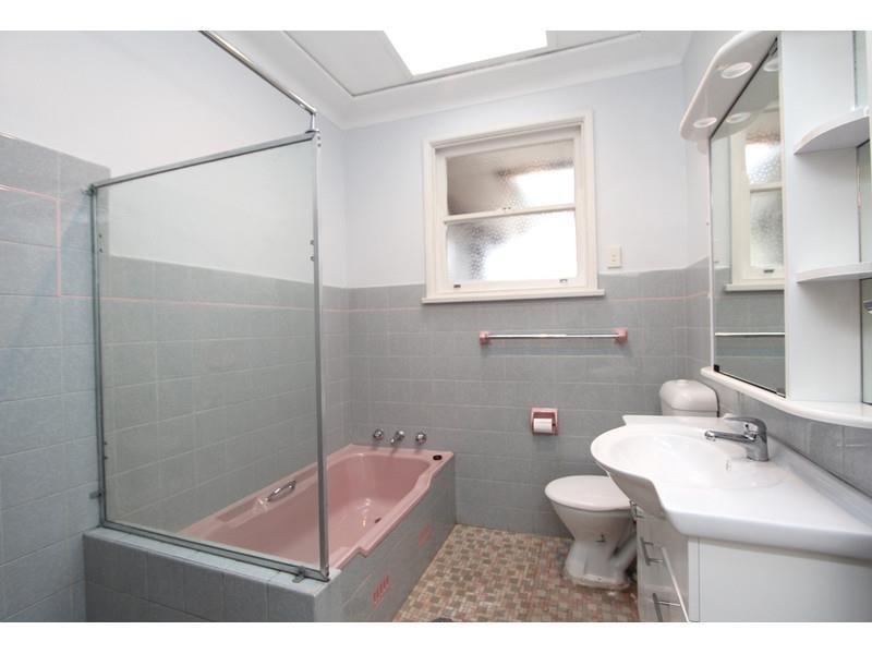 15 Kerrie Cres, Peakhurst NSW 2210