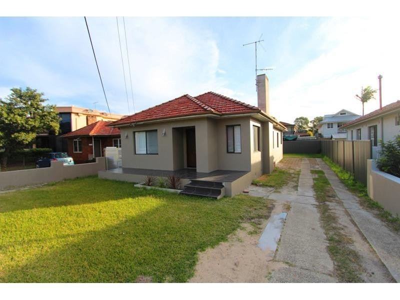320 The Grand Pde, Sans Souci NSW 2219