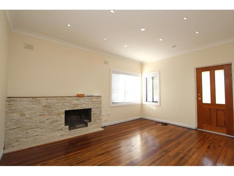 320 The Grand Pde, Sans Souci NSW 2219