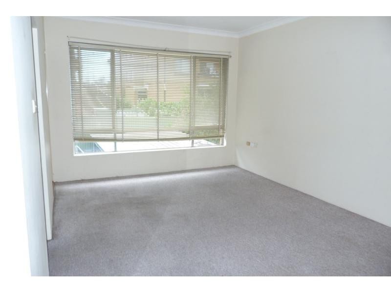 4/10 Woids Ave, Hurstville NSW 2220
