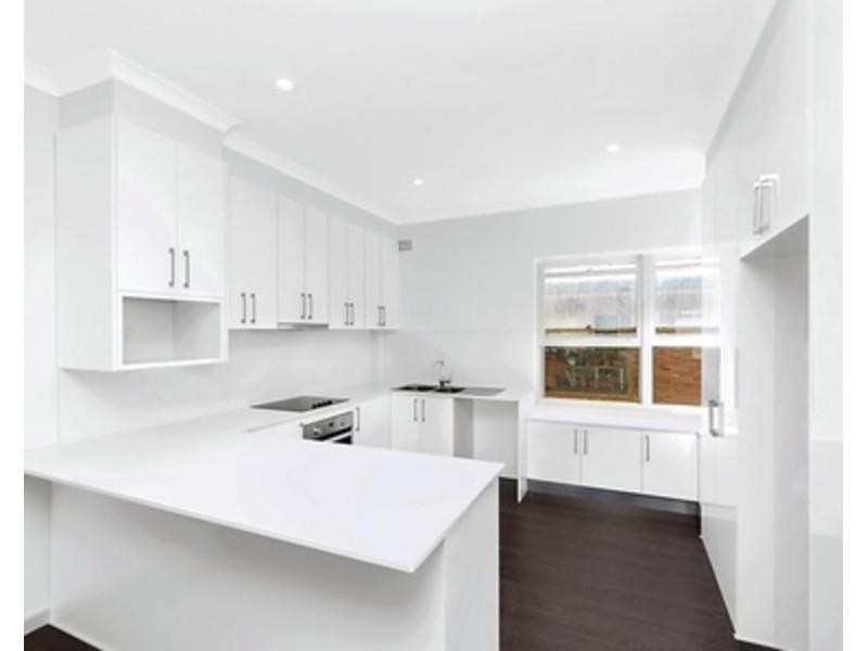 188 Russell Ave, Dolls Point NSW 2219