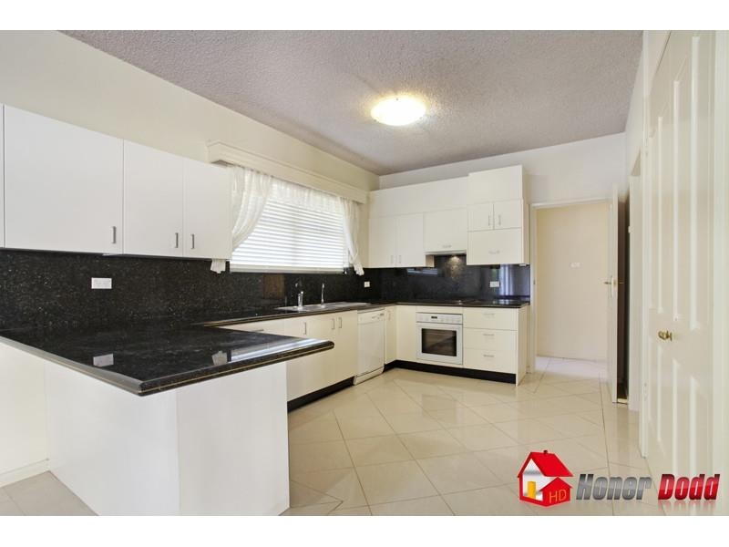7 Duggan Cres, Connells Point NSW 2221