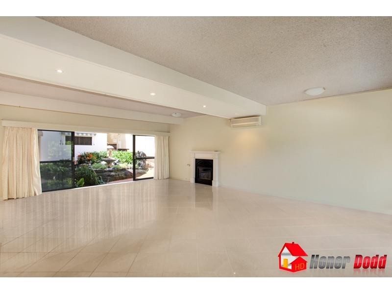 7 Duggan Cres, Connells Point NSW 2221
