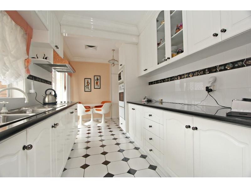 1 Charm Pl, Peakhurst NSW 2210