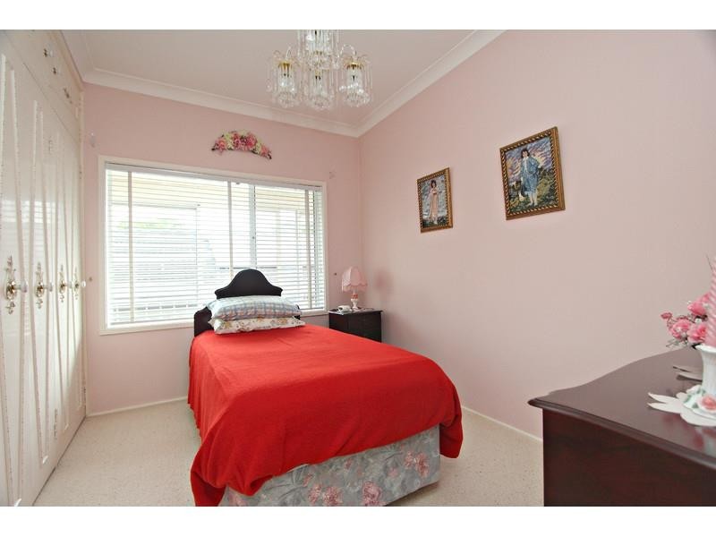 1 Charm Pl, Peakhurst NSW 2210