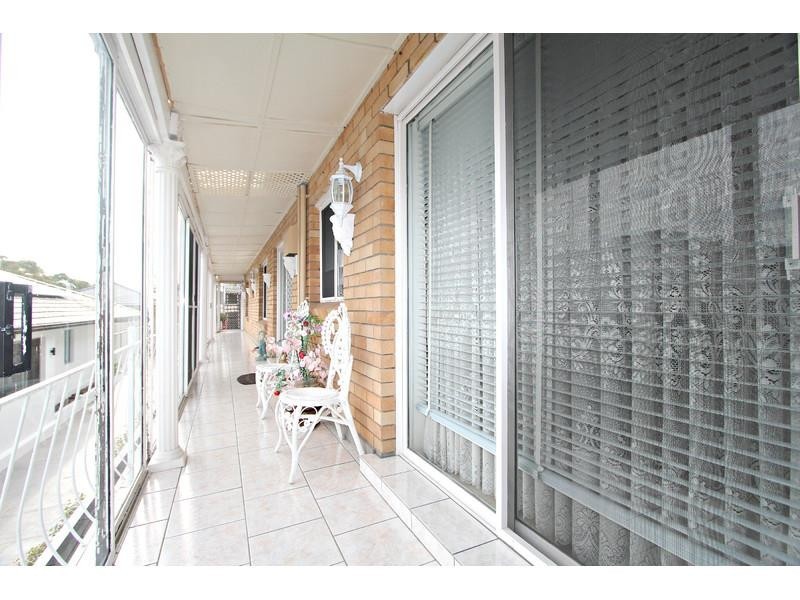 1 Charm Pl, Peakhurst NSW 2210