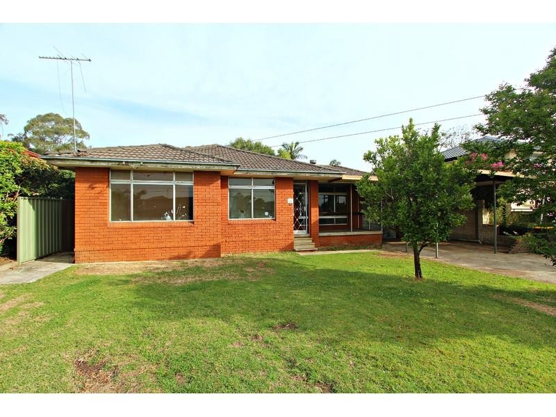 66 Clyde Ave, Moorebank NSW 2170