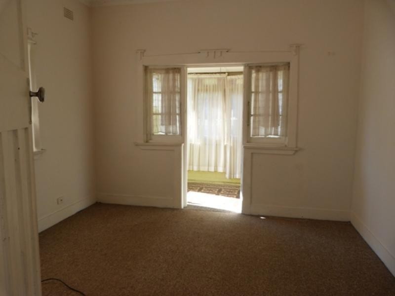 19 Empress St, Hurstville NSW 2220