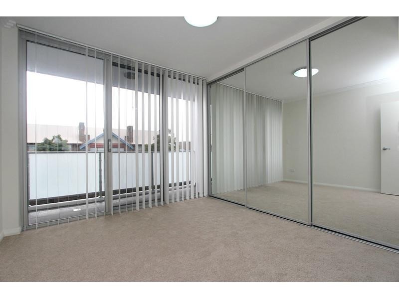 15/37 Forest Rd, Hurstville NSW 2220