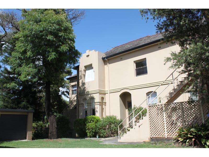 2 Hayburn Ave, Rockdale NSW 2216