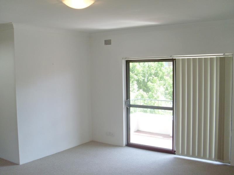 13/10-14 St Georges Pde, Hurstville NSW 2220