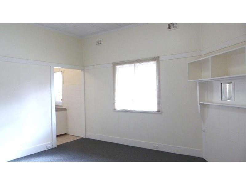 114 Hillcrest Ave, Hurstville Grove NSW 2220