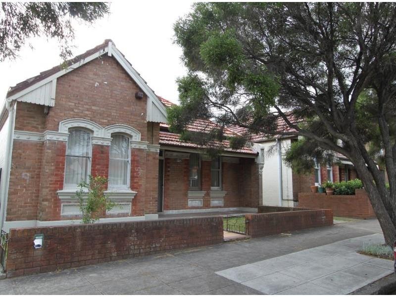 9 Robert St, Marrickville NSW 2204