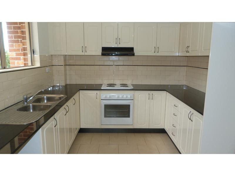 6/26-32 Shaftesbury St, Carlton NSW 2218