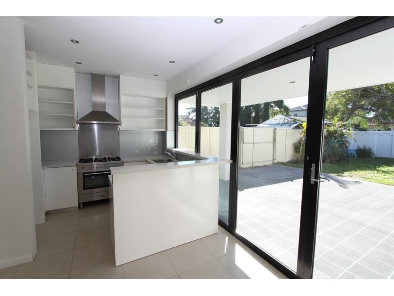 98 Sandringham St, Sans Souci NSW 2219