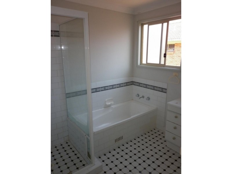 3/26-28 Bateman Ave, Albion Park Rail NSW 2527