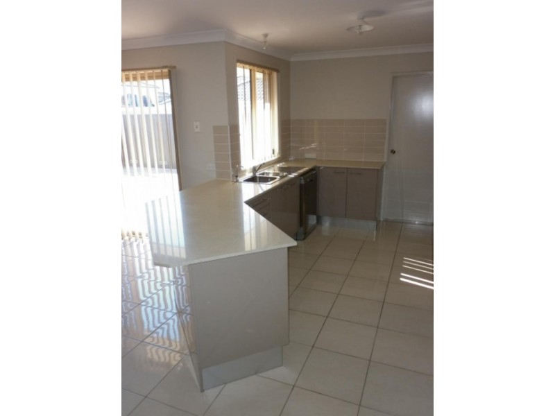 17 Gerongar Cres, Haywards Bay NSW 2530