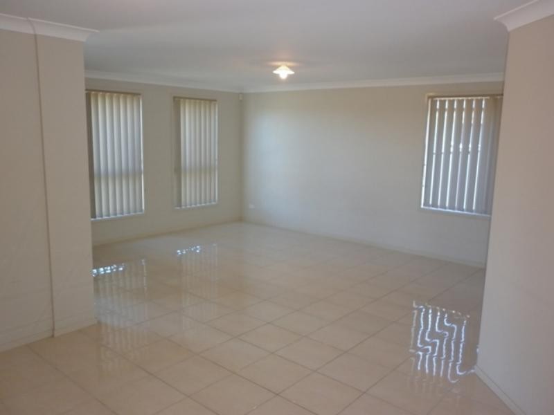 17 Gerongar Cres, Haywards Bay NSW 2530