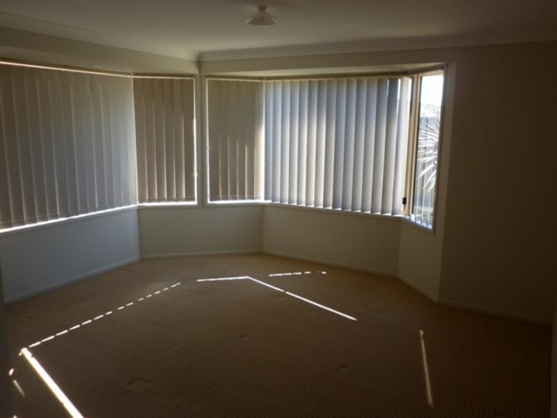 17 Gerongar Cres, Haywards Bay NSW 2530