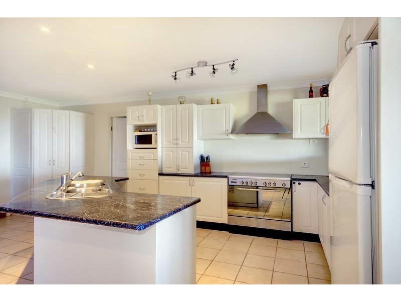 131 Wyndarra  Way, Koonawarra NSW 2530