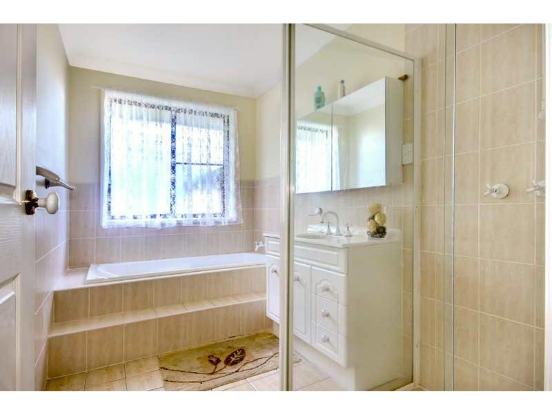 131 Wyndarra  Way, Koonawarra NSW 2530