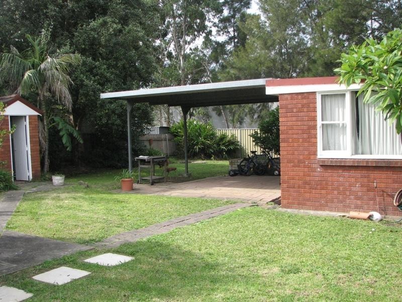 7 Brook St, Dapto NSW 2530