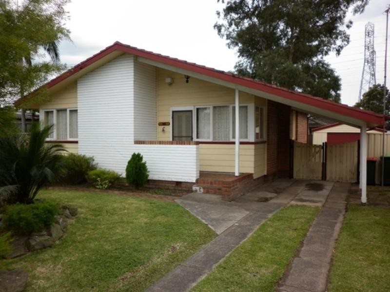 11 Caloola  Ave, Koonawarra NSW 2530