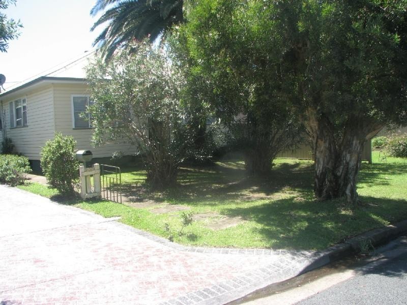 16 Baan Baan  St, Dapto NSW 2530