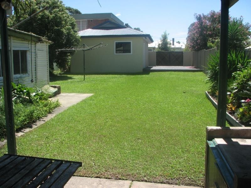 16 Baan Baan  St, Dapto NSW 2530